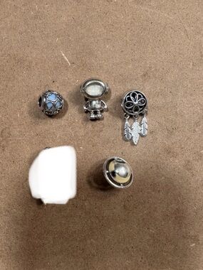 4 Pandora charms
